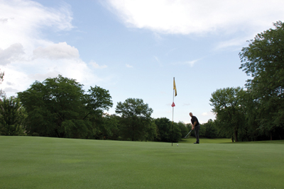 kid_golfing